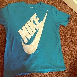Men’s Nike tee